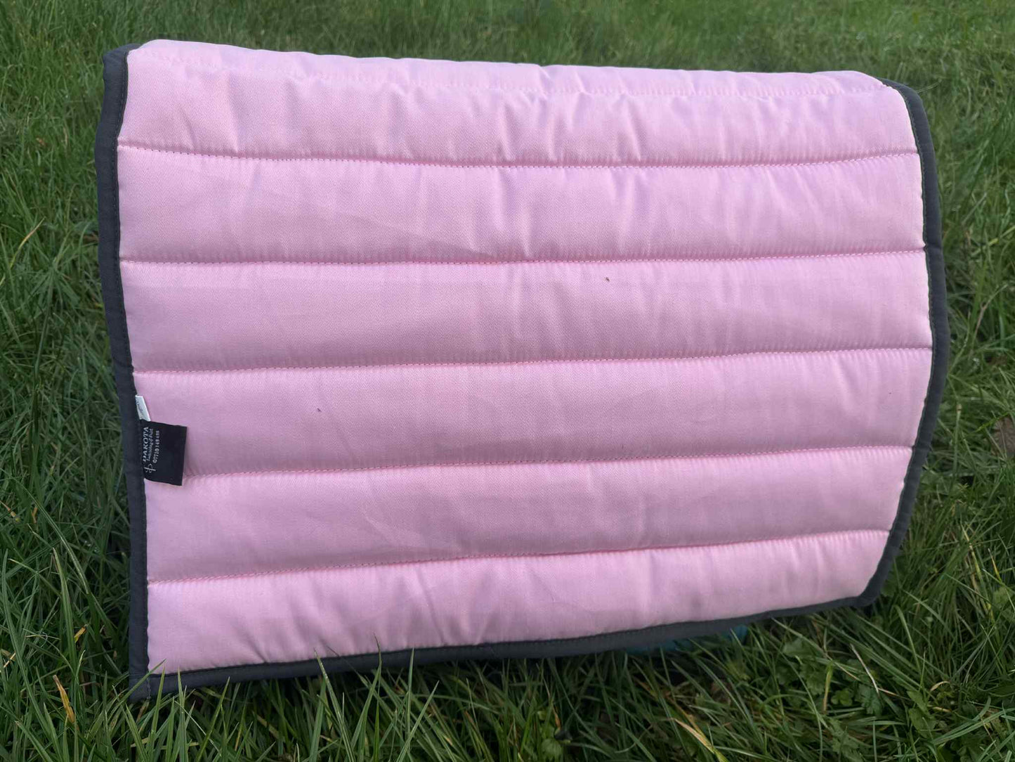 Dakota Embroidered Comfort Saddle Pads