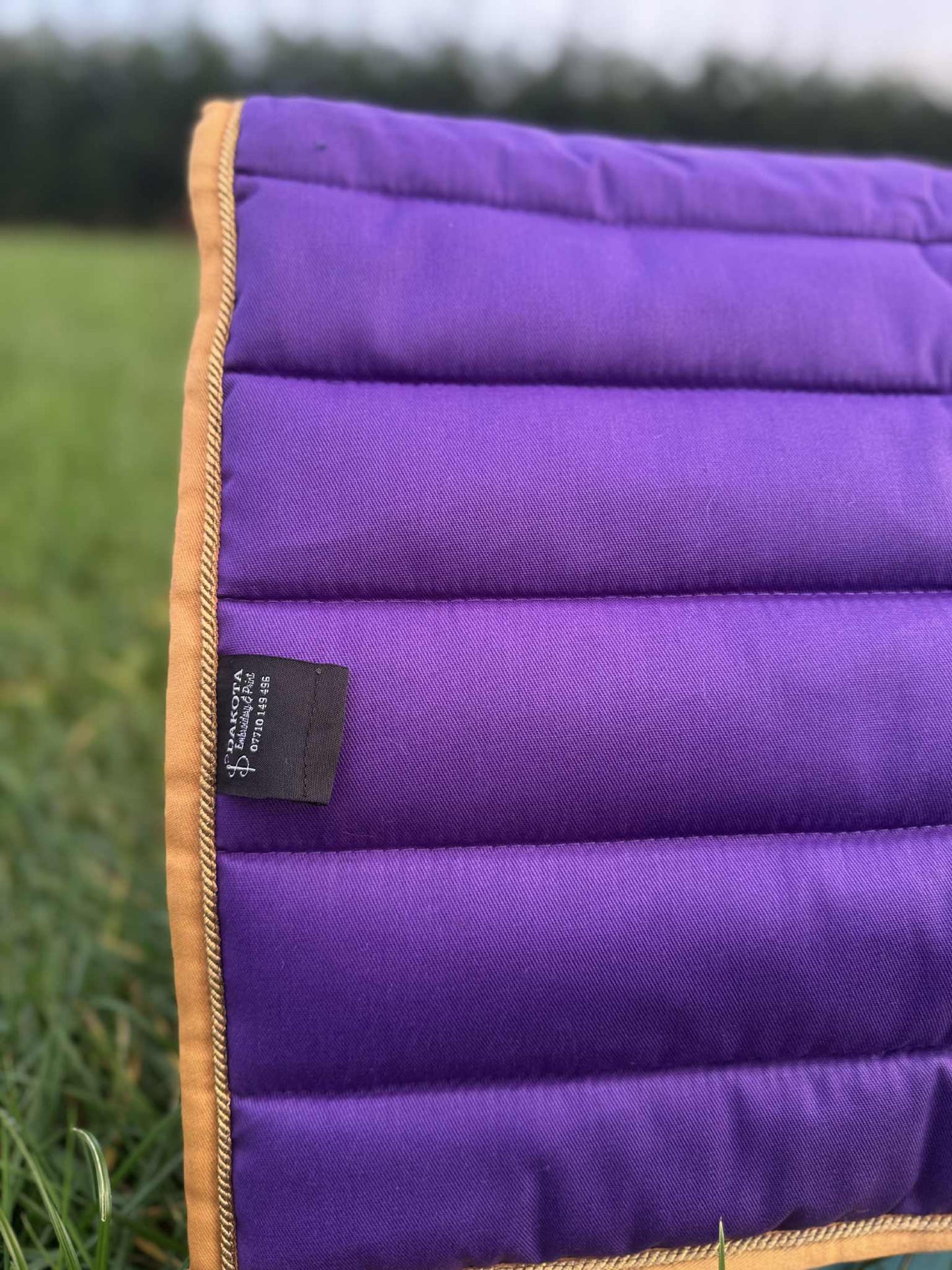 Dakota Embroidered Comfort Saddle Pads